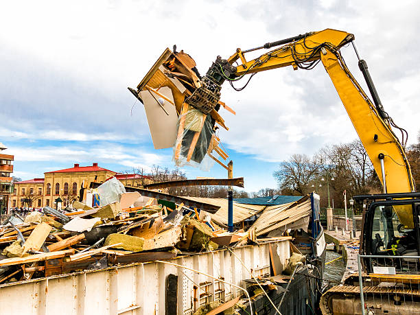 Professional Junk Removal in Fairmead, CA